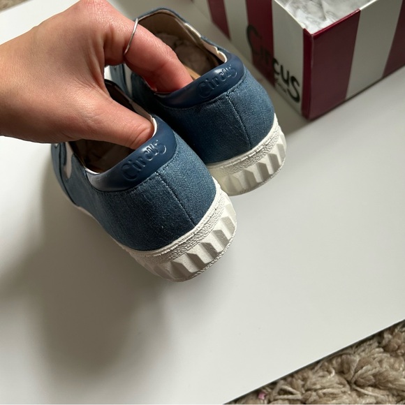 🩷BRAND NEW IN BOX! CIRCUS BY SAM EDELMAN QUEEN BEE WOMENS SLIP ON SHOES SIZE 6 - Picture 12 of 14